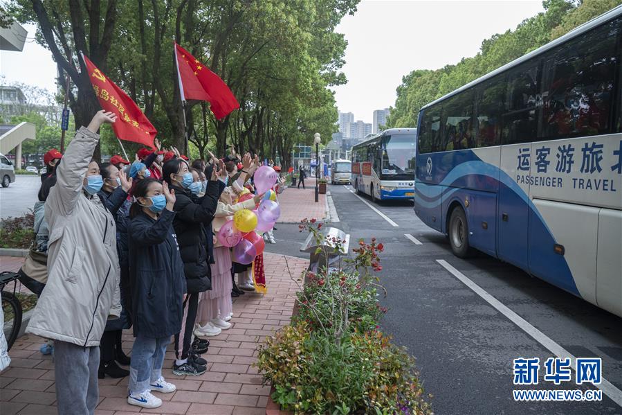 （新華全媒頭條·圖文互動(dòng)）（5）上下同心，守望相助——中國(guó)抗疫眾志成城的生動(dòng)實(shí)踐