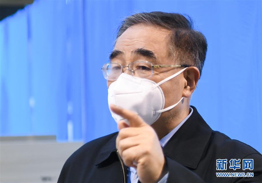 （聚焦疫情防控·圖文互動）（7）分秒必爭！一切為了治病救人——中國抗疫生命至上的生動實踐