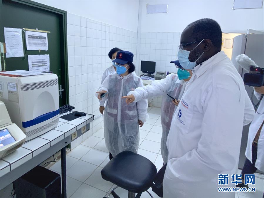 （新華全媒頭條·圖文互動）（13）“始終把人民群眾生命安全和身體健康放在第一位”——中國抗疫彰顯“生命至上、人民至上”理念