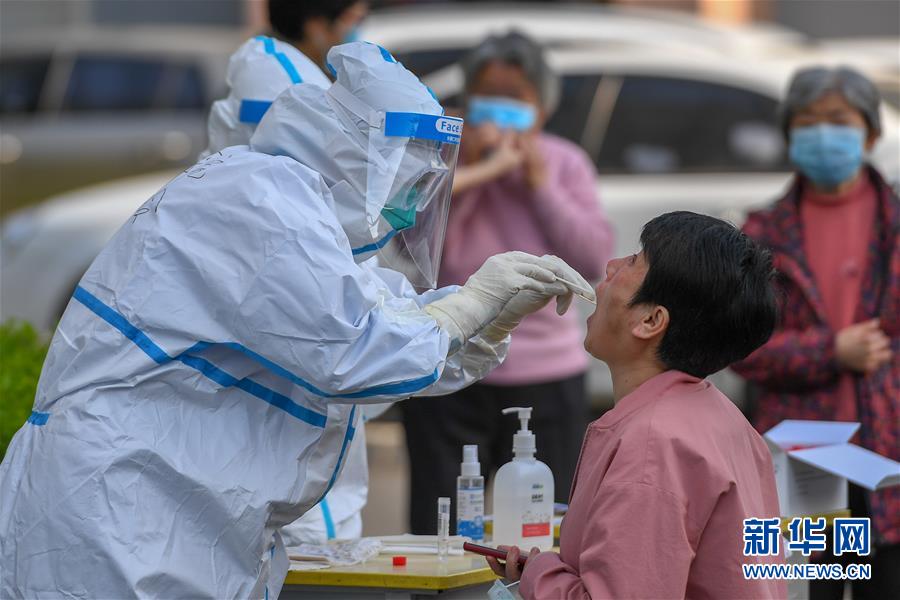 （新華全媒頭條·兩會精神看落實·圖文互動）（5）整體謀劃、系統(tǒng)升級、全面提升——落實全國兩會精神織牢織密公共衛(wèi)生防護網(wǎng)