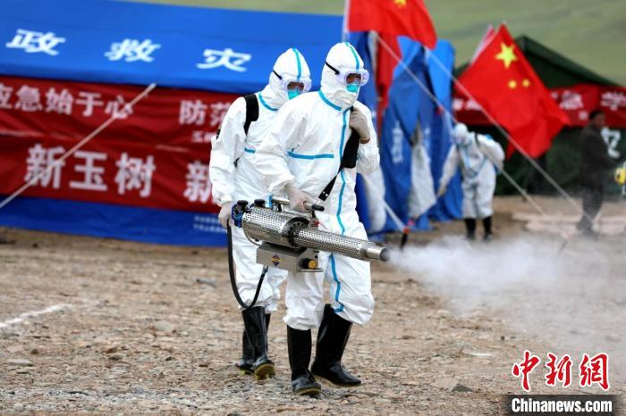 圖為進(jìn)行現(xiàn)場消毒。青海省應(yīng)急廳